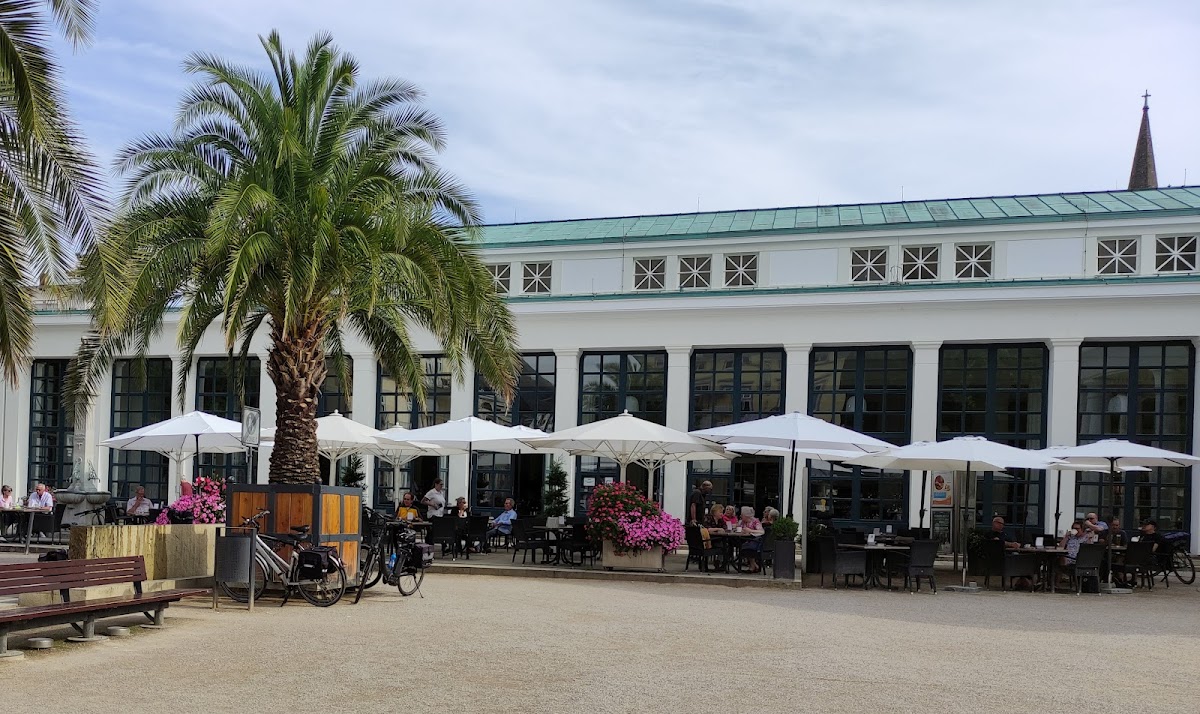 Roberts Cafe
